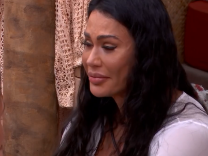 Gracyanne chora ao relembrar fome antes da fama: "Pegava comida no lixo"