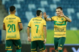 Cuiabá vence e esta na segunda colocação da Série B do Brasileiro