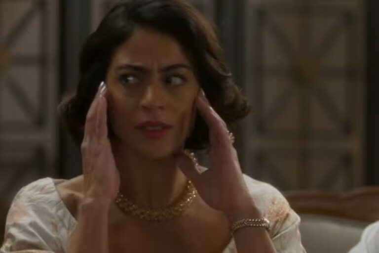 Clarice (Carol Castro)