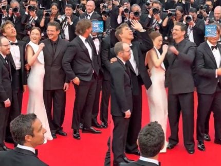 Emma Stone é "atacada" por abelha em Cannes e reação viraliza. Veja