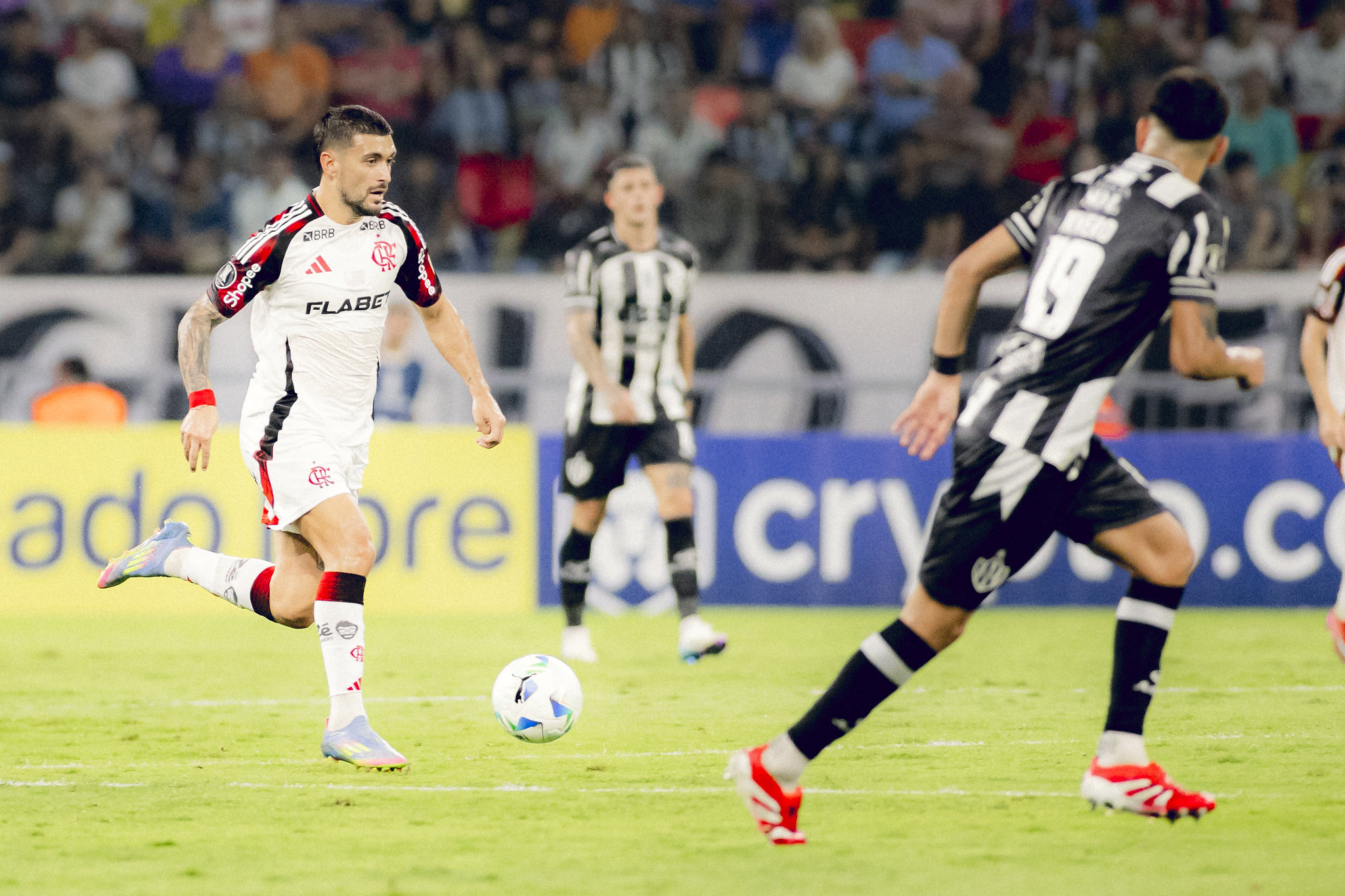 Flamengo tropeça diante do Central Córdoba e se complica na Libertadores