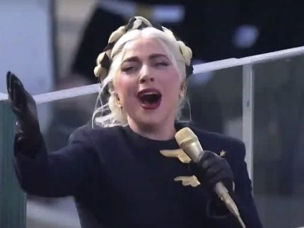 Com 20 anos de carreira na música, Lady Gaga acumula fortuna bilionária