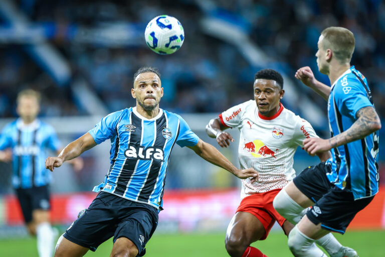 Red Bull Bragantino empata com Grêmio no Brasileirão