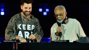 Com participação de Gilberto Gil e efeitos especiais eletrizantes, Alok leva "Aurea Tour" a São Paulo |