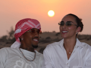 Éder Militão e Tainá Castro celebram lua de mel em Dubai; veja fotos