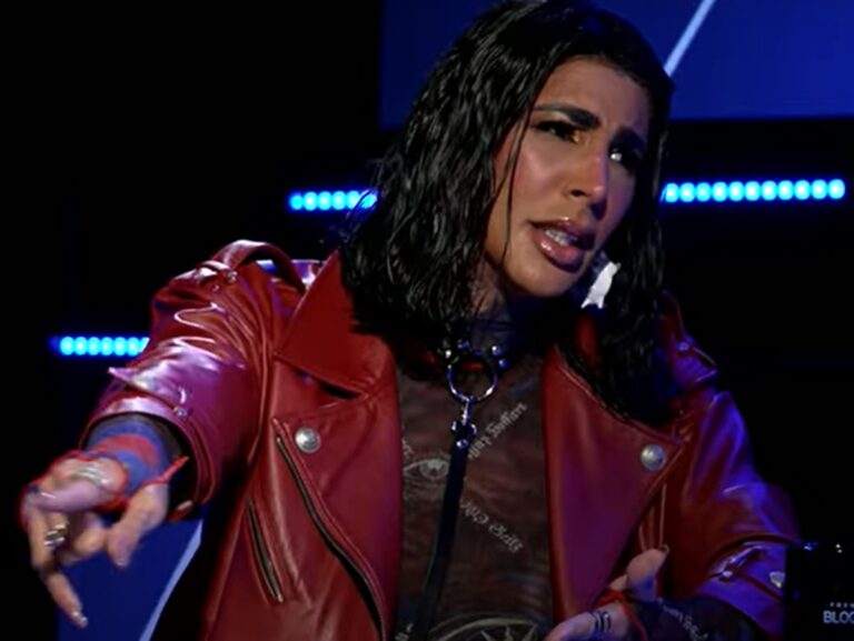 No "De Frente com Blogueirinha", Pepita relembra ter batido em mulher dentro da igreja: "Todo dia me xingava"