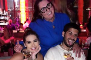 margareth serrão posando com virginia fonseca e zé felipe