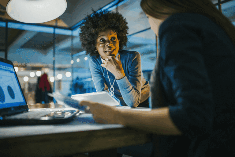 Celeste Fortuna revela o signo que está prestes a receber promoção e bônus no trabalho em agosto