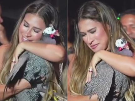 Mais uma! Simone Mendes volta a ganhar galinha de presente em show no Piauí