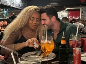 Ela continua pintando! Cariúcha faz a fila andar e surge com ex-participante de reality