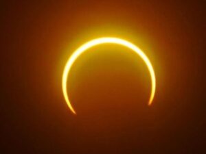 Hoje é o Eclipse mais importante do Ano. Saiba o que fazer!