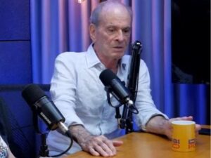 Ney Matogrosso abre o jogo sobre os bastidores do fim da banda Secos e Molhados