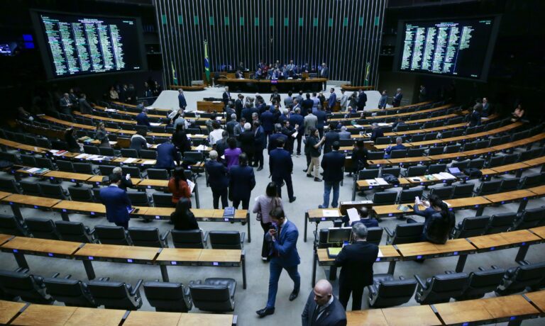 PEC da Blindagem: saiba como votou cada deputado