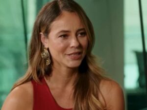 Paolla Oliveira chora ao relembrar perda de publicidade por escolha de não ser mãe