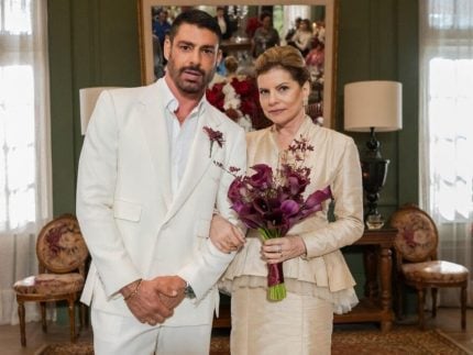 Vai causar! Cauã Reymond e Debora Bloch se casam em novo capítulo de "Vale Tudo"