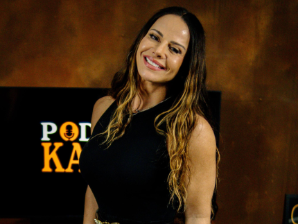 Viviane Araujo sobre maternidade aos 47 anos: “Tudo tem a hora certa de acontecer"