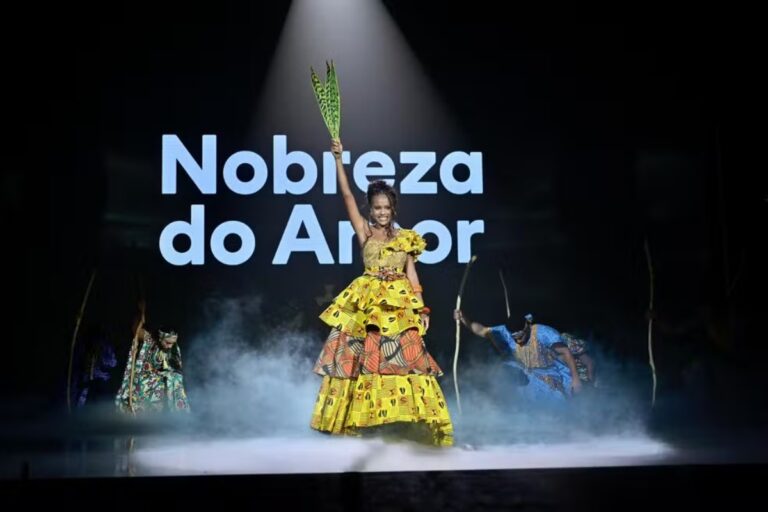 Duda Santos -