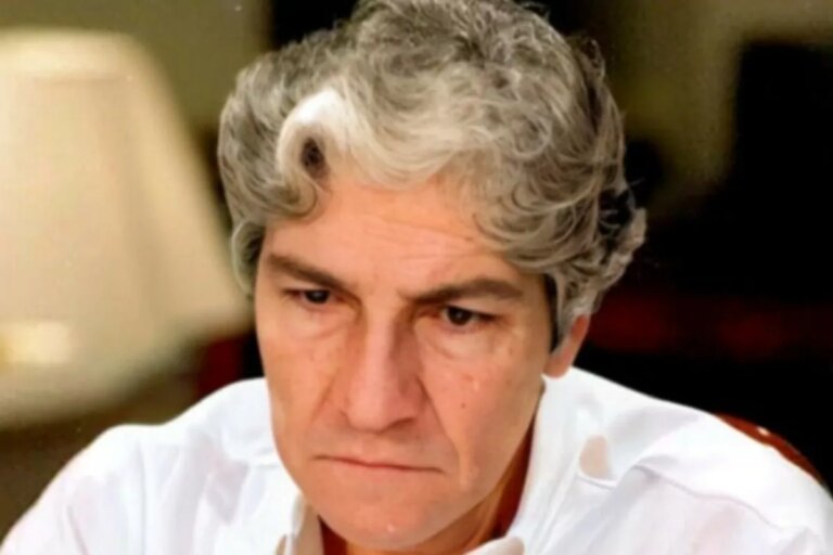 Alberto (Cláudio Cavalcanti) em