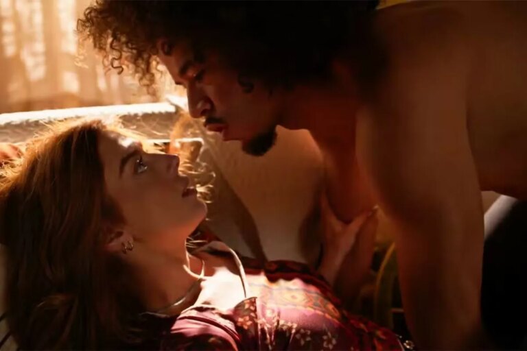 Kami (Giovanna Lancellotti) trava com Ryan (L7NNON) em