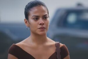 Fátima (Bella Campos) decide entregar filho para adoção em