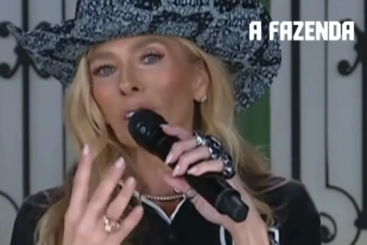 adriane galisteu confirmando super paiol em a fazenda 17