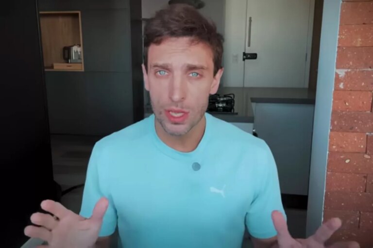 léo lins acusando bruno lambert de roubar danilo gentili