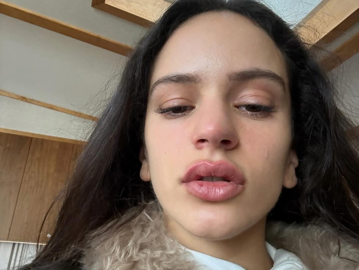 Rosalía grava clipe para música do "LUX" durante passagem por Buenos Aires; saiba qual!