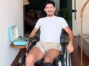 Após ser baleado, Vittor Fernando recebe alta e compartilha momento em casa: “Foi grave”