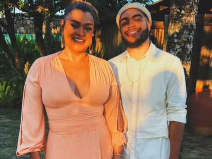 Fran Gil, filho de Preta Gil, homenageia mãe em show: "Sempre olhando por nós"