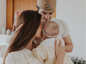 Luan Santana se declara no primeiro ano da filha, Serena: "Dedicar essa vida pra te fazer feliz"