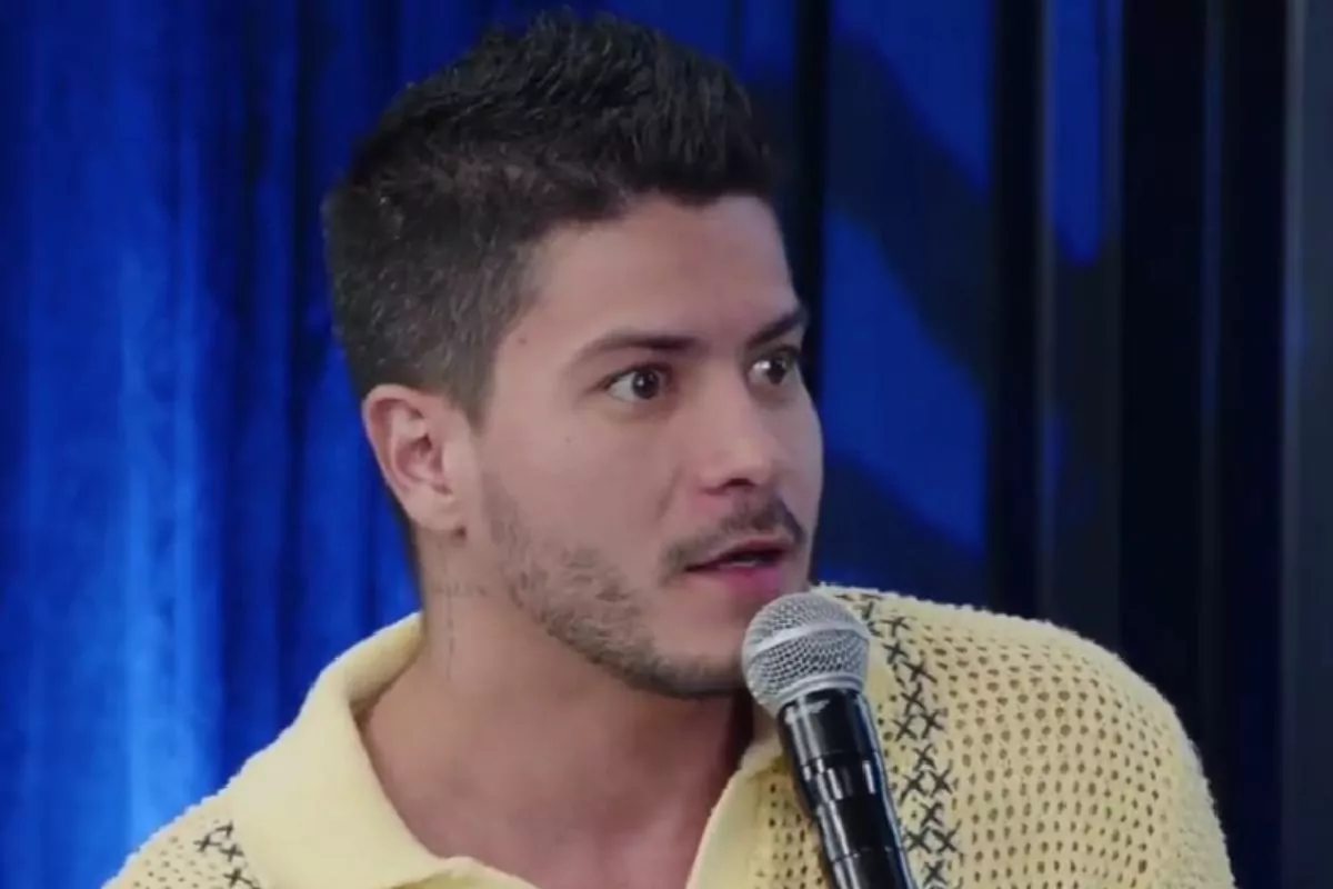 Arthur Aguiar contesta falta de convites na Globo (Reprodução/CanalUol)