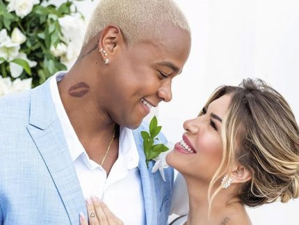 Léo Santana comemora 9 anos de relacionamento com Lore: “Passamos por poucas e boas”