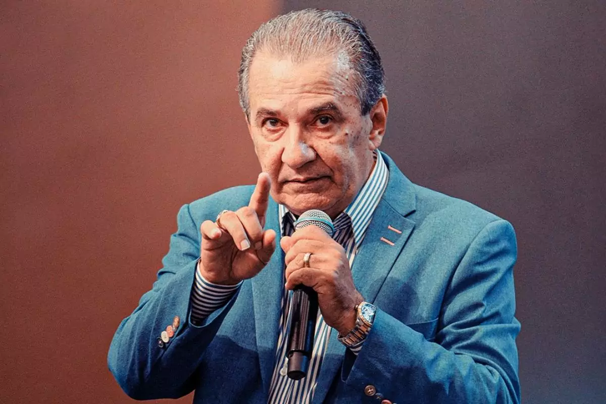 pastor silas malafaia dando palestra
