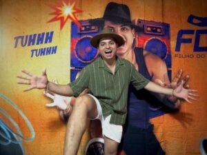 Nos palcos do Carnaval Filho do Piseiro vive ascensão meteórica como revelação nacional