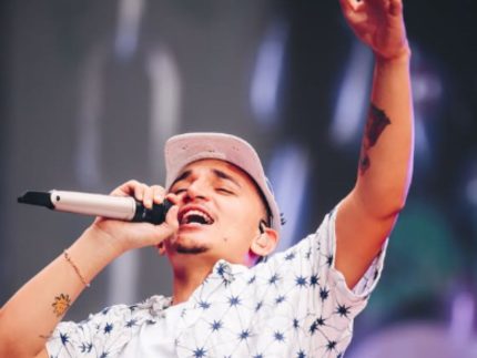 João Gomes vai à Sapucaí e revela sonho de desfilar: "Ia ser uma honra"