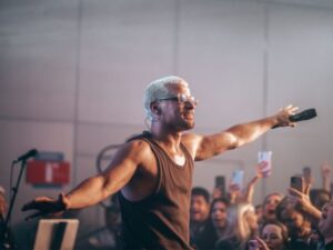 Após "Vale Tudo", Thiago Martins revela foco em carreira musical: "Prioridade esse ano é o palco"