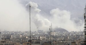 Mídia iraniana confirma mortes de general e de conselheiro de Khamenei