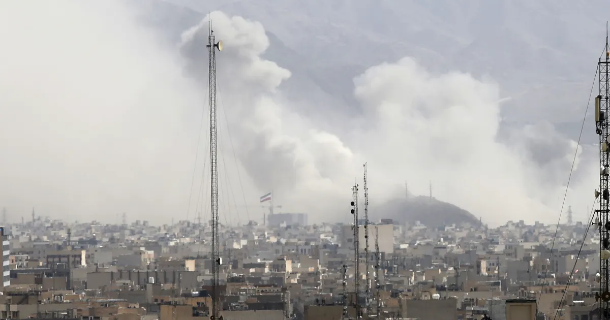 Mídia iraniana confirma mortes de general e de conselheiro de Khamenei