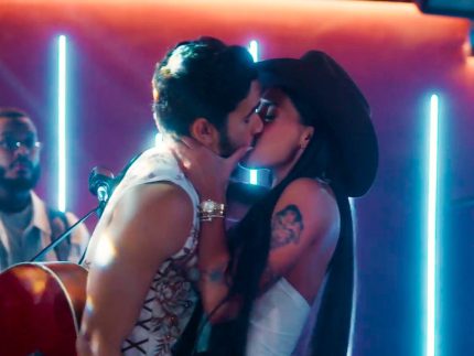 Ana Castela troca beijão com Filipe Bragança em “Coração Acelerado”: “Eu beijo bonito”