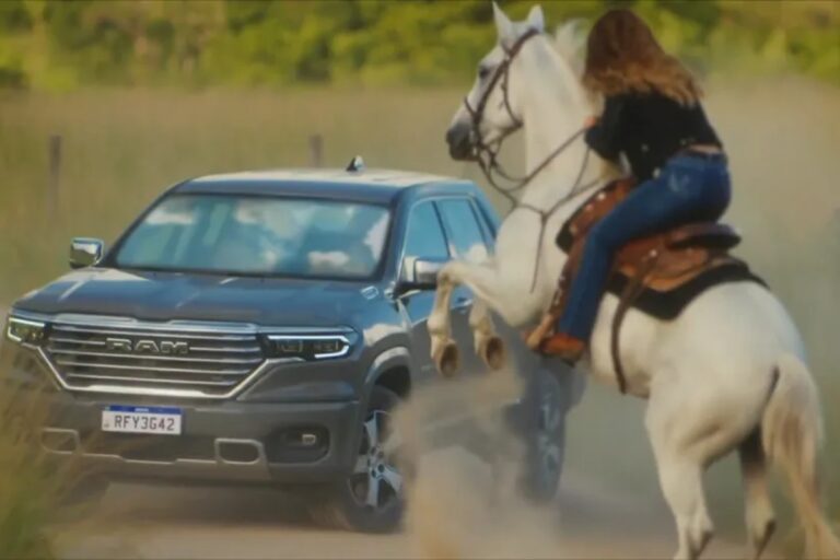 Agrado e João Raul se reencontram na estrada