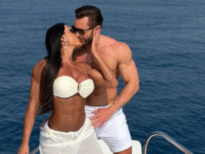 Gracyanne Barbosa comemora o Dia do Beijo com novo namorado: “Jamais vou superar”