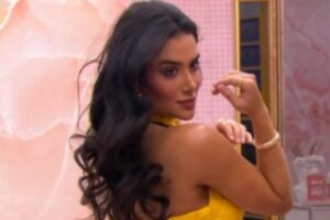 jordana morais posando para a festa do bbb 26