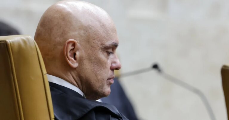 Moraes pede manifestação da PGR sobre malas sem raio-x em voo de Hugo